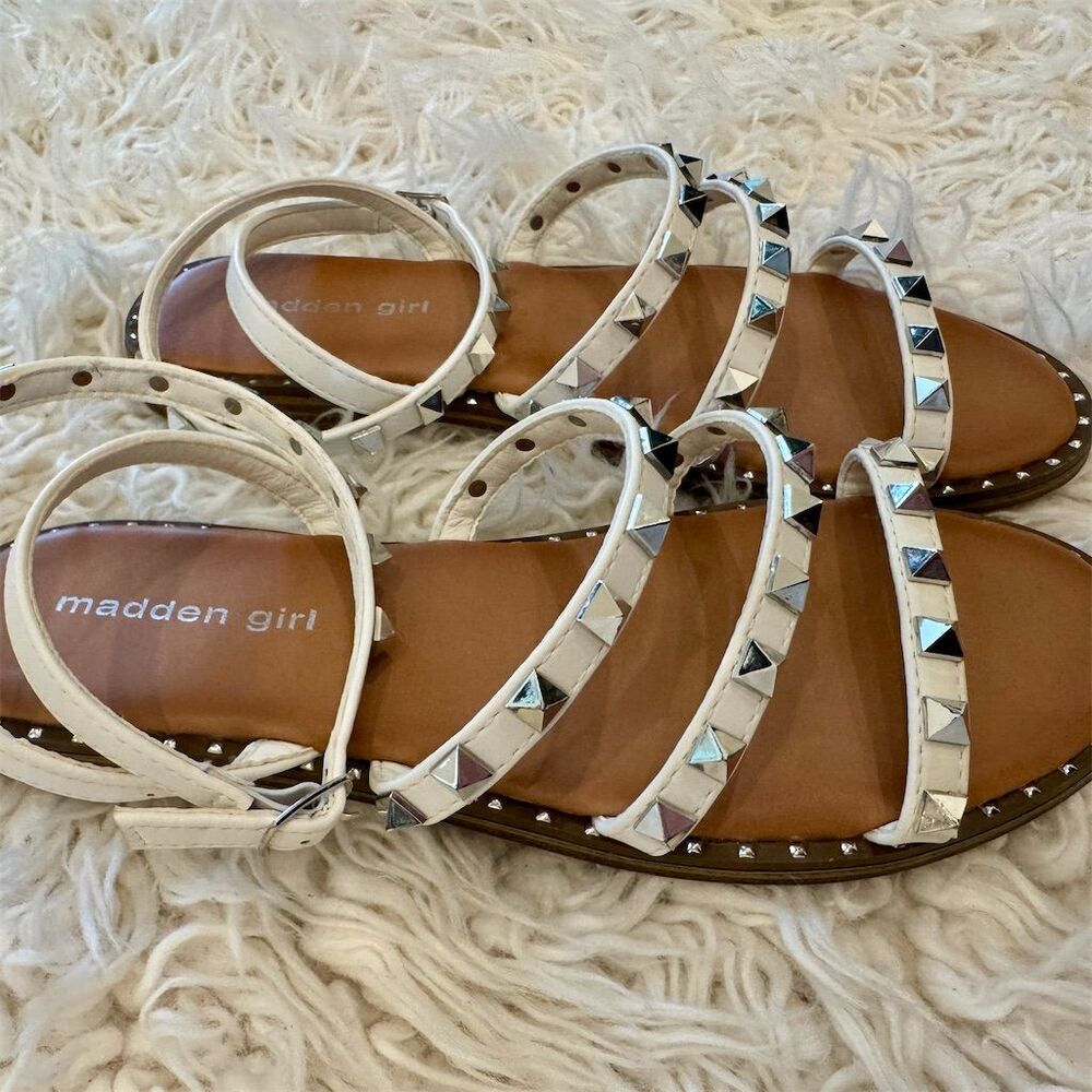 Madden Girl Women's White Strappy Sandals Size 7.5 Pyramid Studs Casual